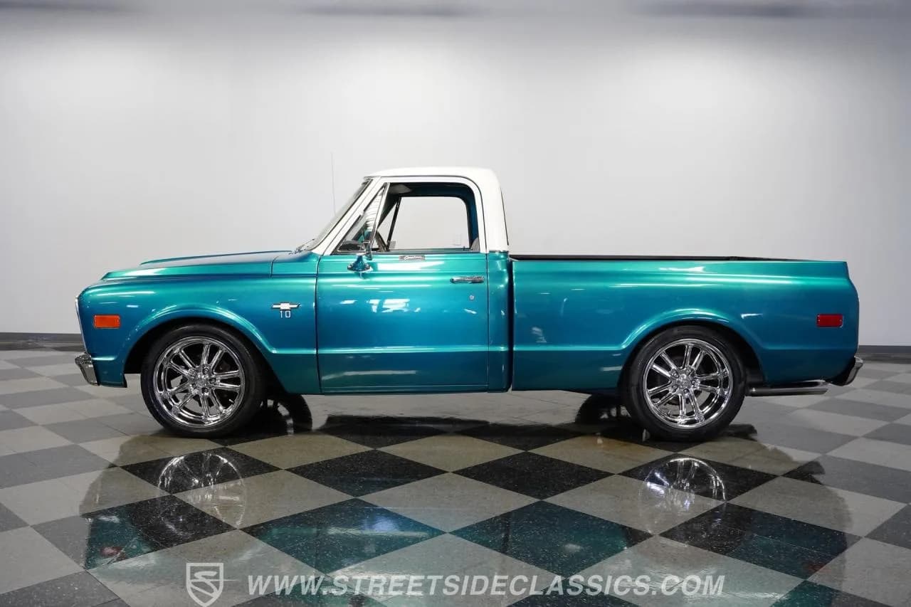 1968 Chevrolet C10 Restomod - Thumbnail 8