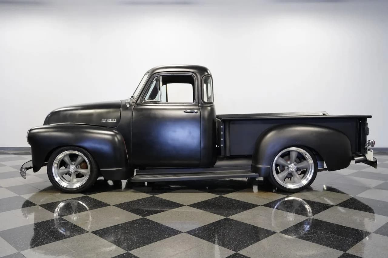 1952 Chevrolet 3100 5 Window Restomod - Thumbnail 2
