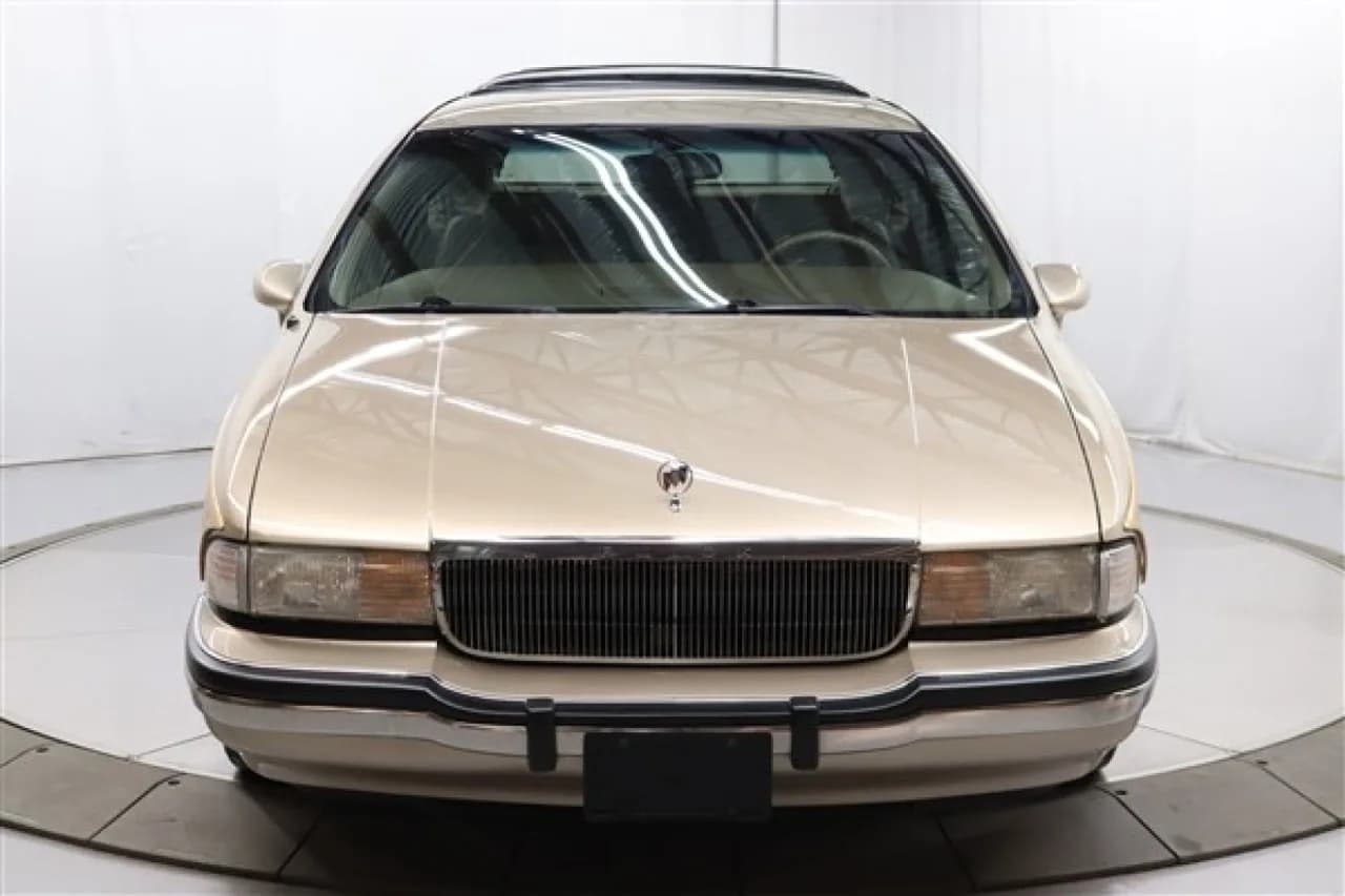 1993 Buick Roadmaster Estate - Thumbnail 3