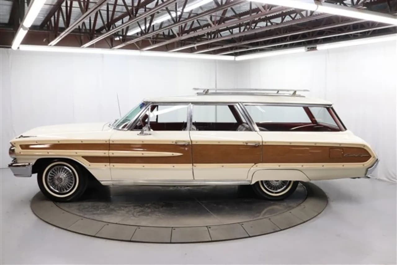1964 Ford Galaxie 500 Country Squire - Thumbnail 4