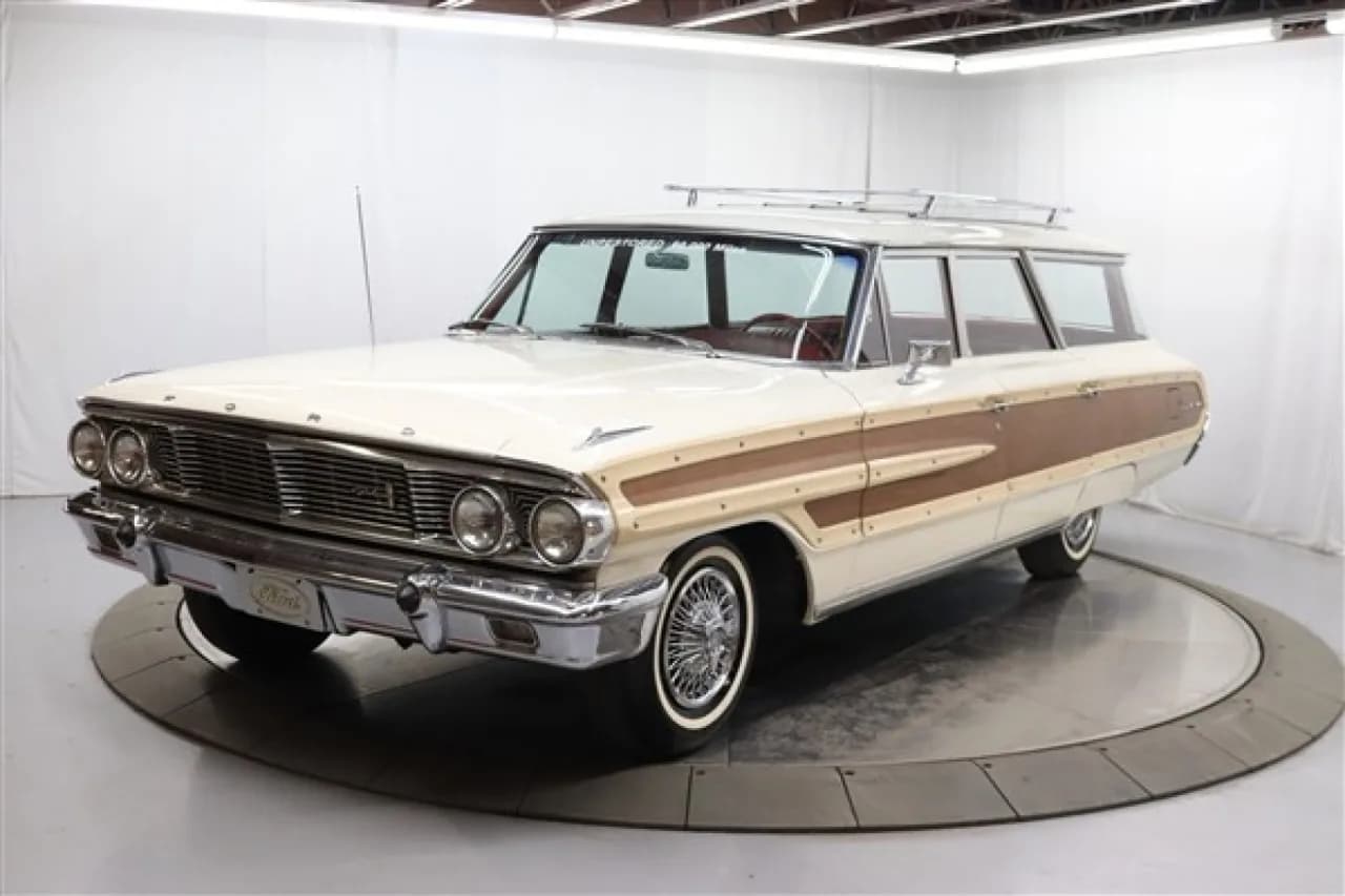 1964 Ford Galaxie 500 Country Squire - Thumbnail 2