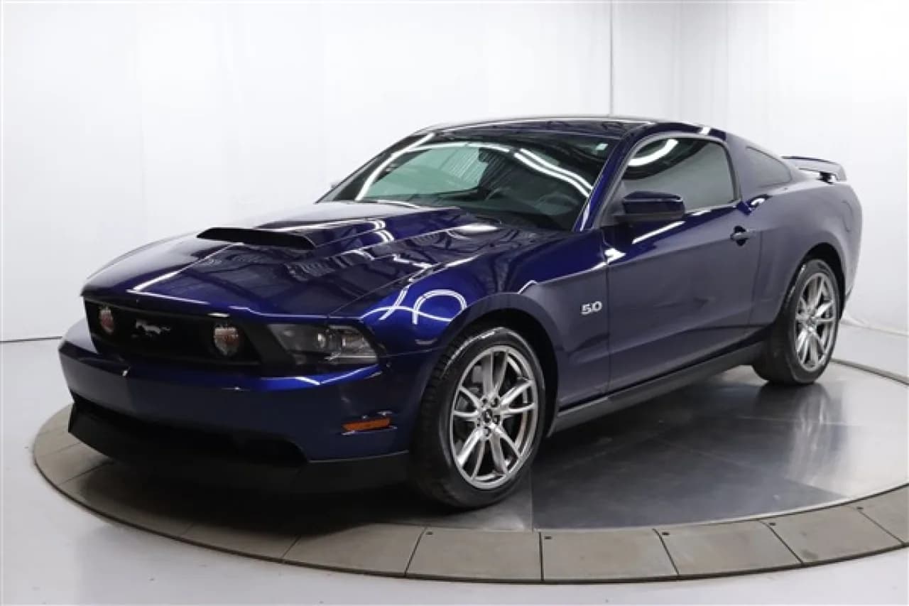 2011 Ford Mustang GT - Thumbnail 2