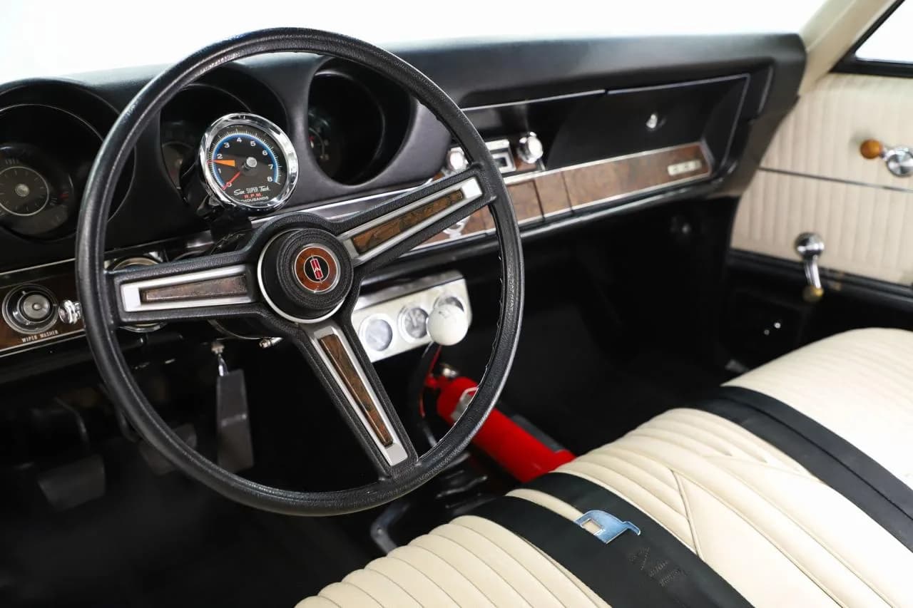 1969 Oldsmobile 442 W-30 - Thumbnail 2