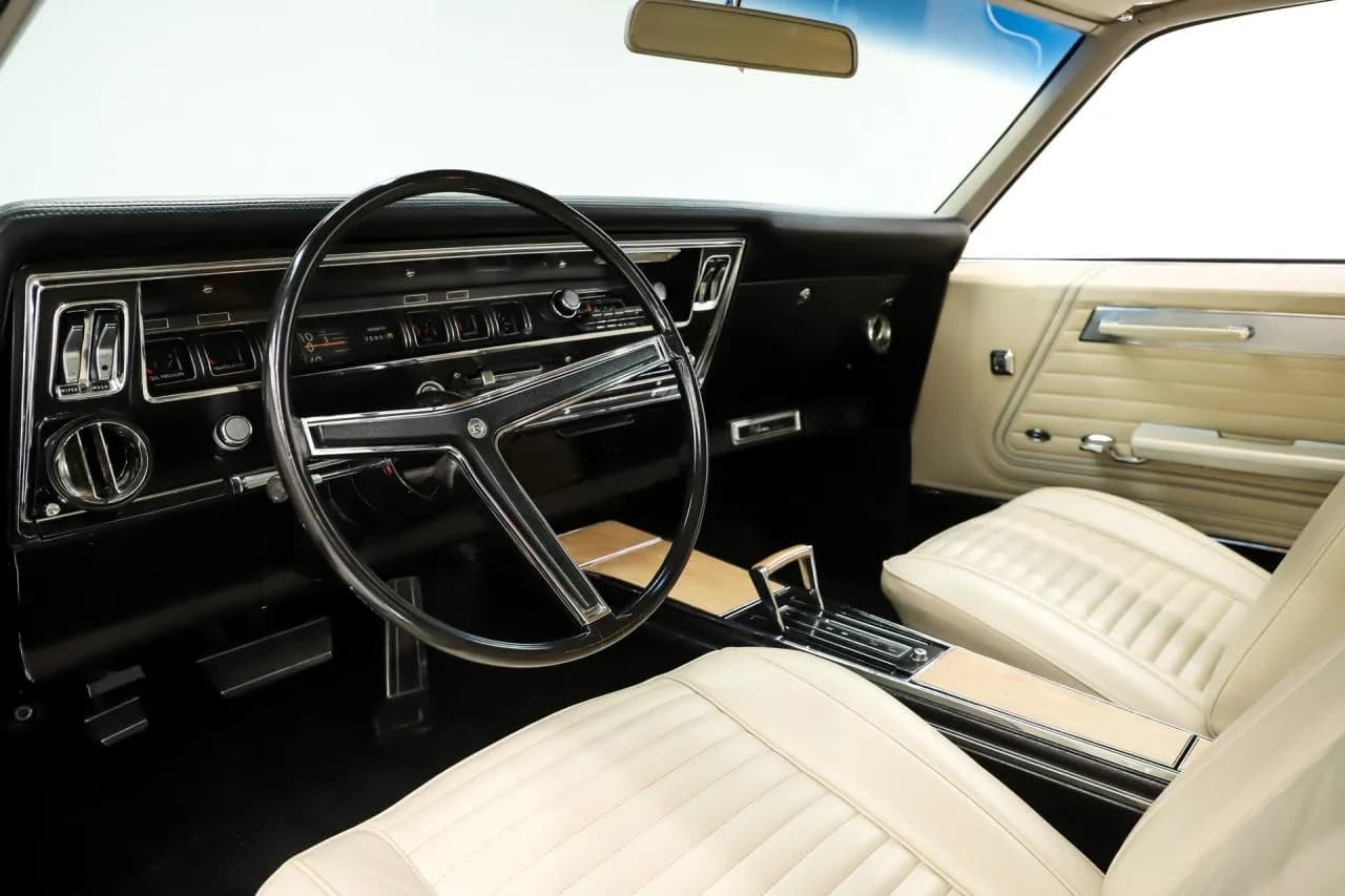 1967 Buick Riviera - Thumbnail 2