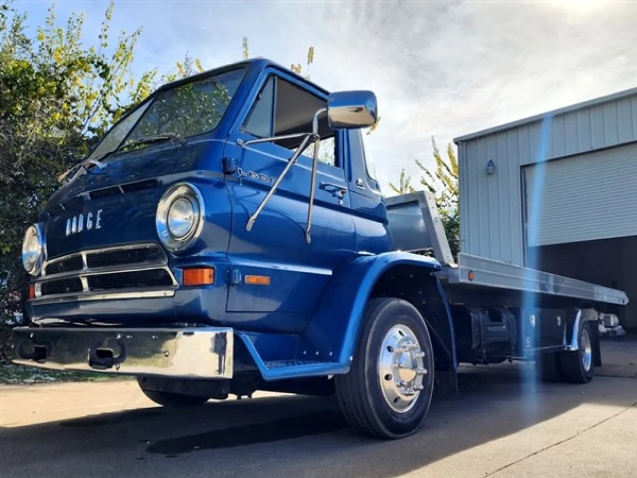 1970 Dodge L600 Tow-Truck - Thumbnail 2