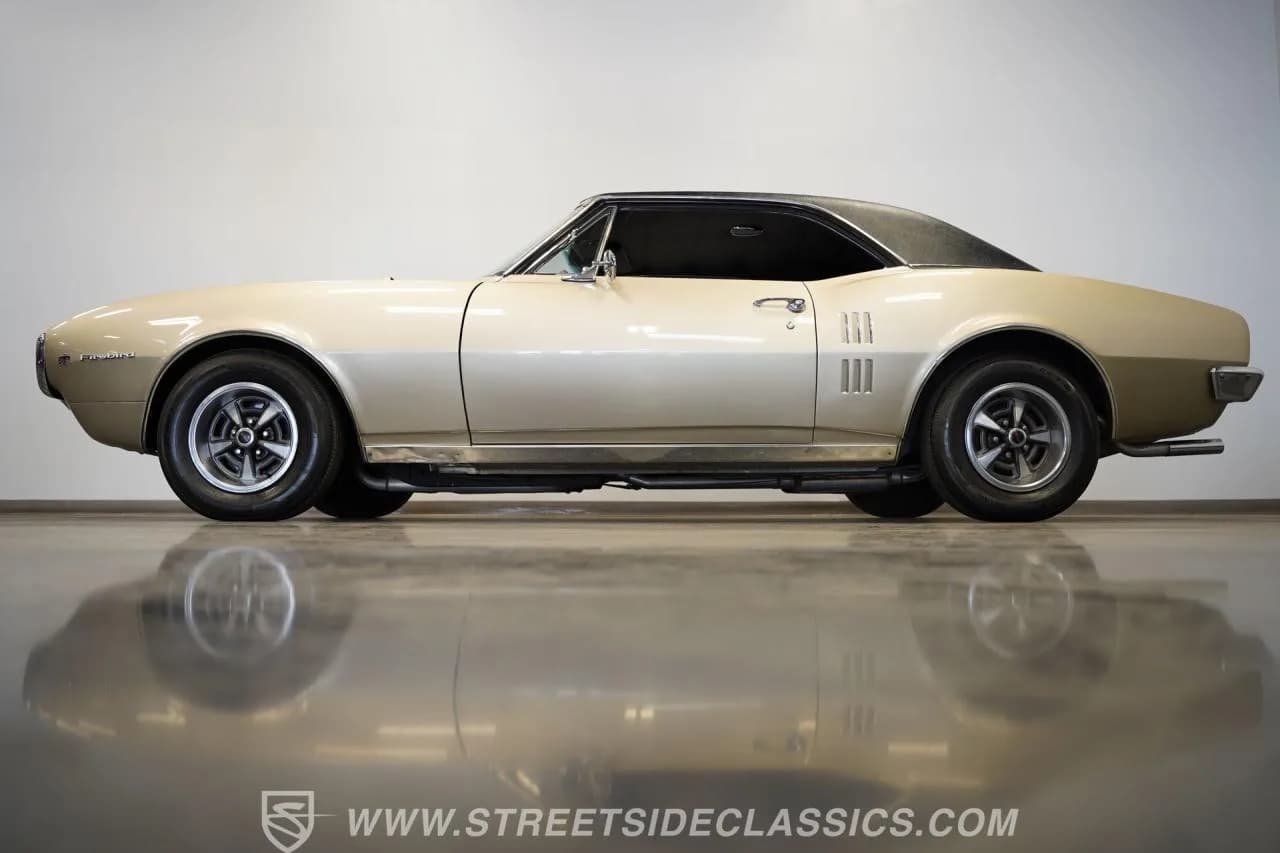 1967 Pontiac Firebird 400 - Thumbnail 8