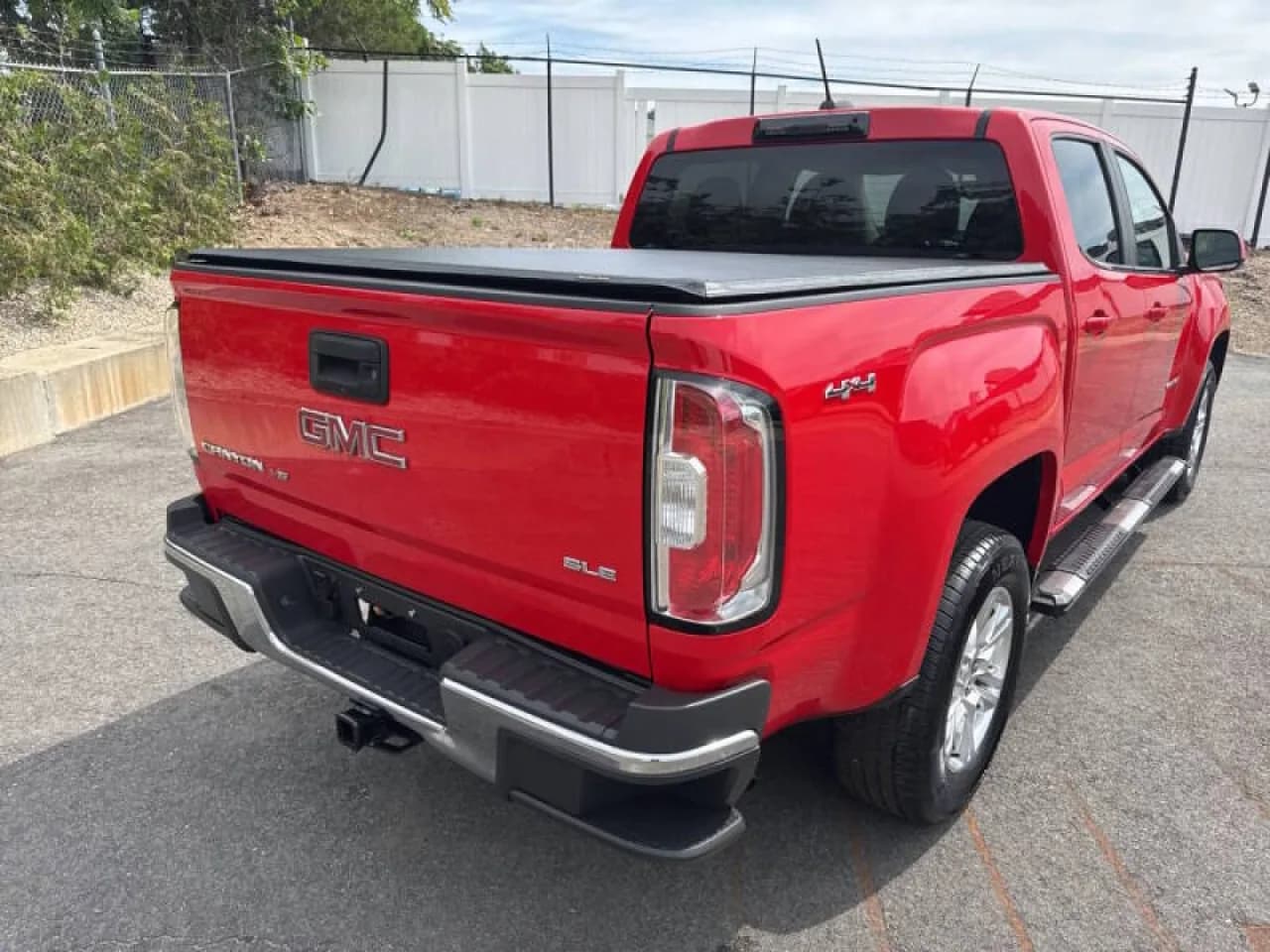 2019 GMC Canyon SLE - Thumbnail 4