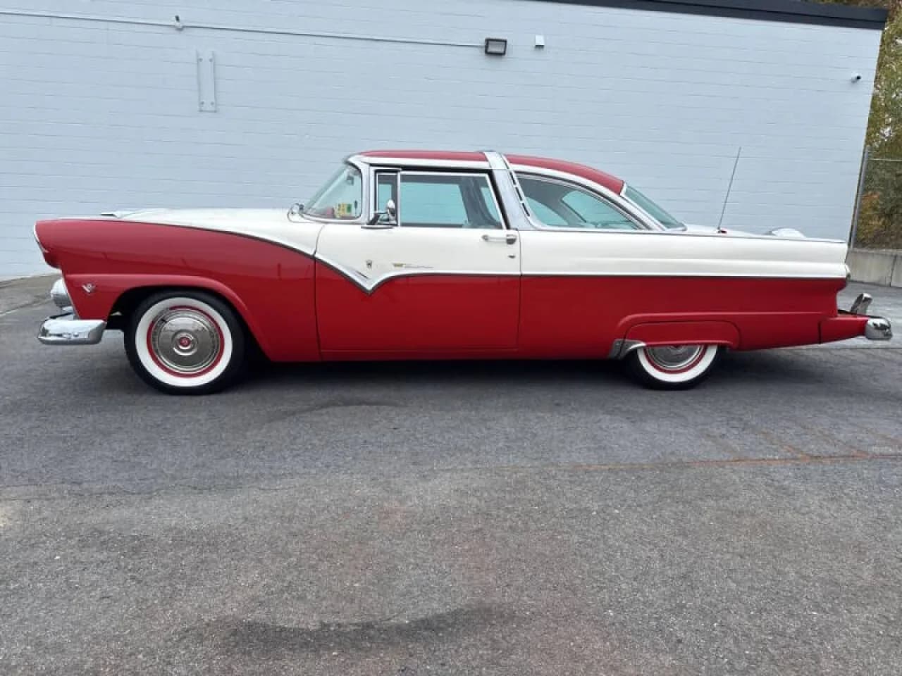 1955 Ford Fairlane - Thumbnail 3