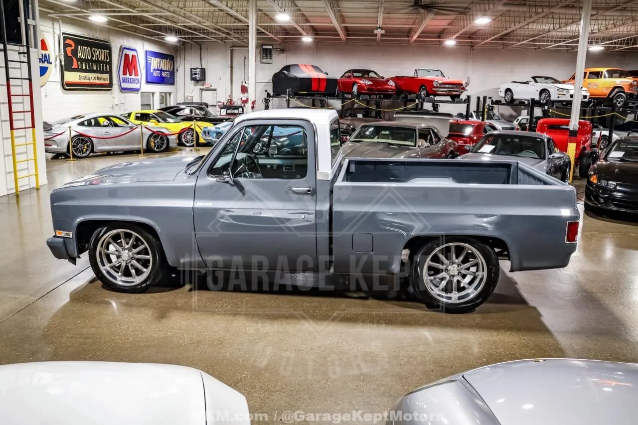 1986 GMC C1500 - Thumbnail 5
