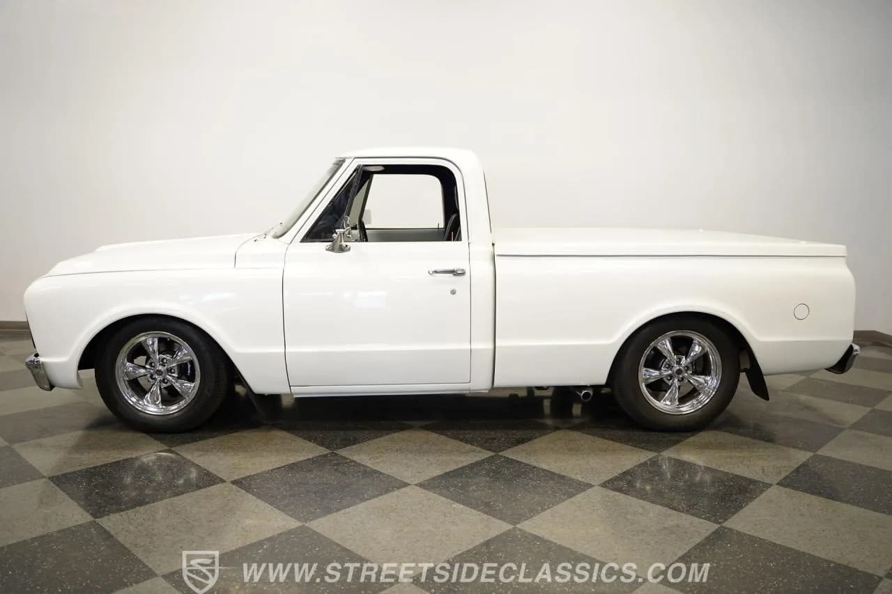 1968 GMC C10 Restomod - Thumbnail 8