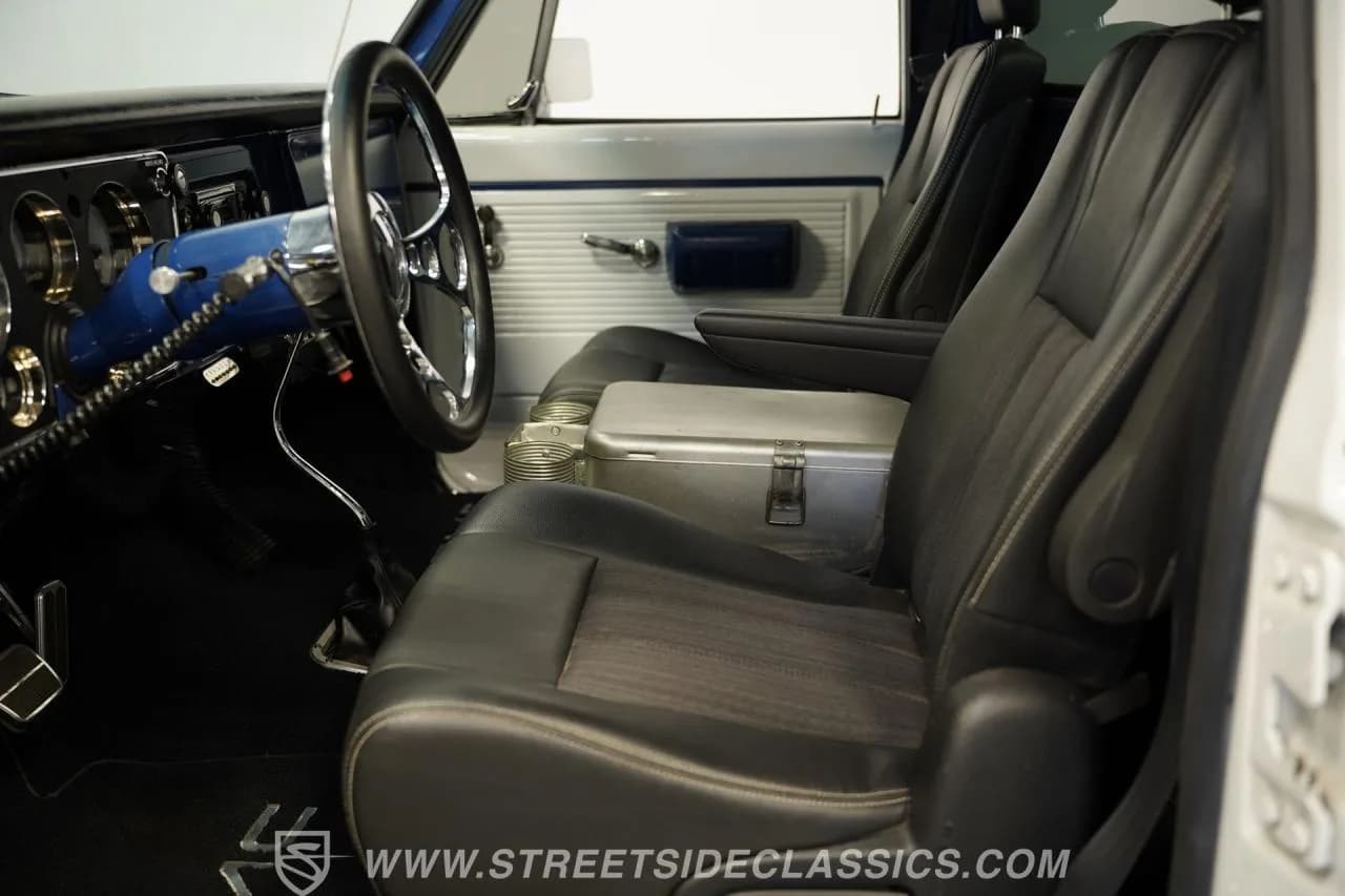 1968 GMC C10 Restomod - Thumbnail 3