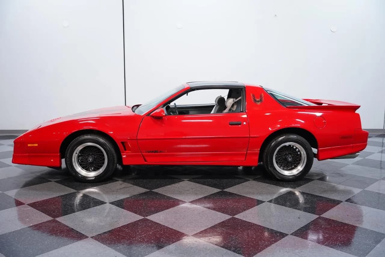 1989 Pontiac Firebird Trans Am WS6 - Thumbnail 2