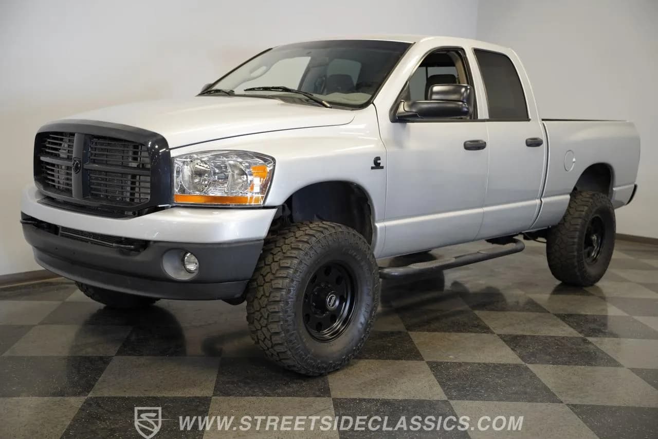 2006 Dodge Ram 2500 Laramie Cummins 4x4 - Thumbnail 6