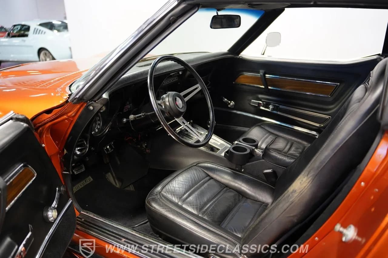 1972 Chevrolet Corvette 454 - Thumbnail 4