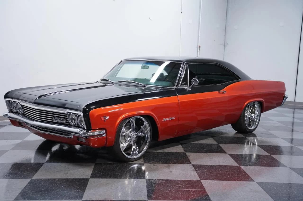 1966 Chevrolet Impala Restomod - Thumbnail 6