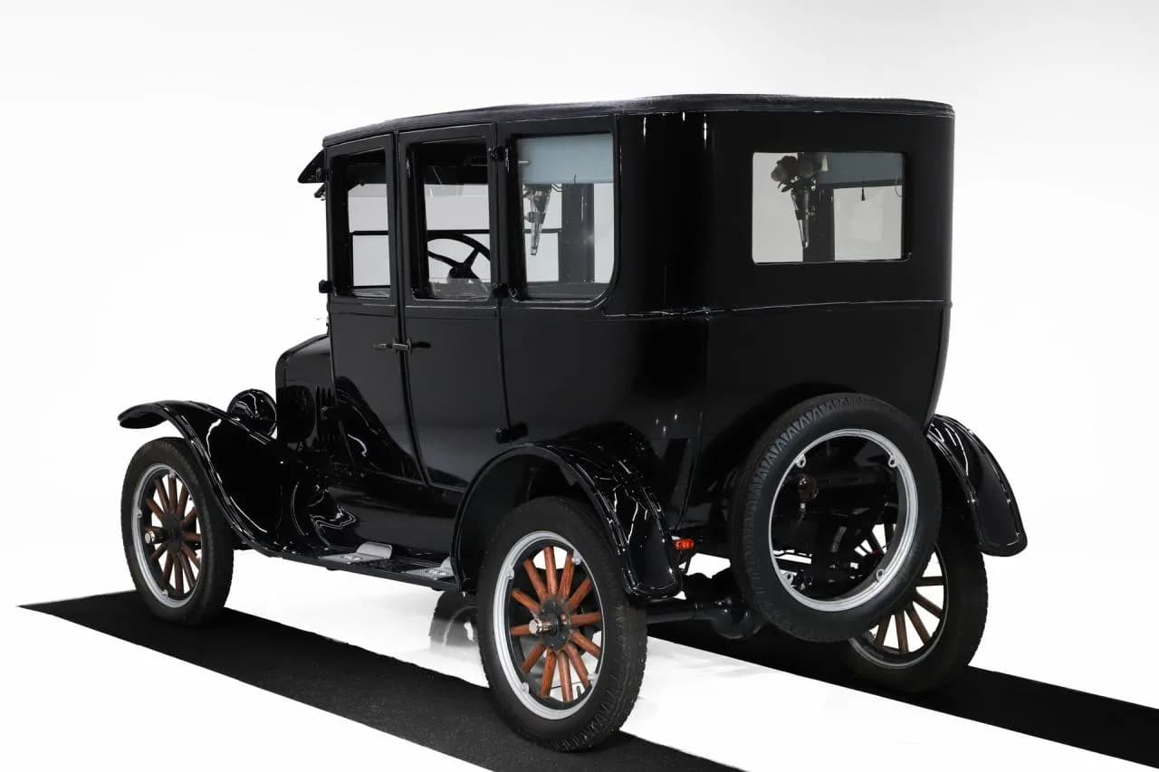 1923 Ford Model T - Thumbnail 6