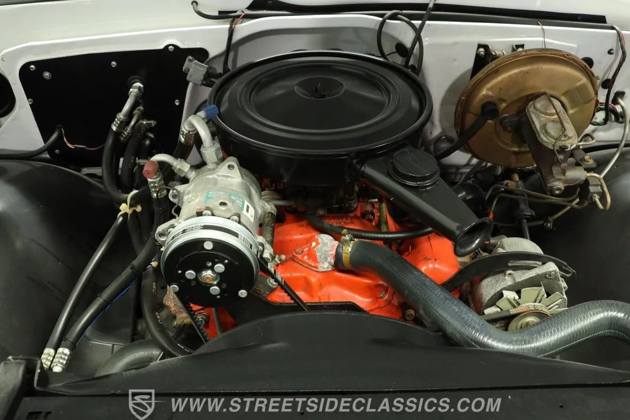 1970 GMC C10 C1500 Custom - Thumbnail 3