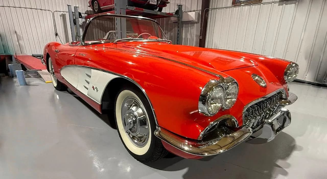 1958 Chevrolet Corvette - Thumbnail 2