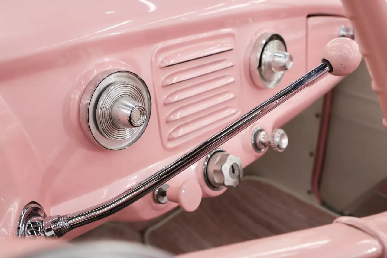 1960 Nash Metropolitan Fifth Avenue - Thumbnail 4