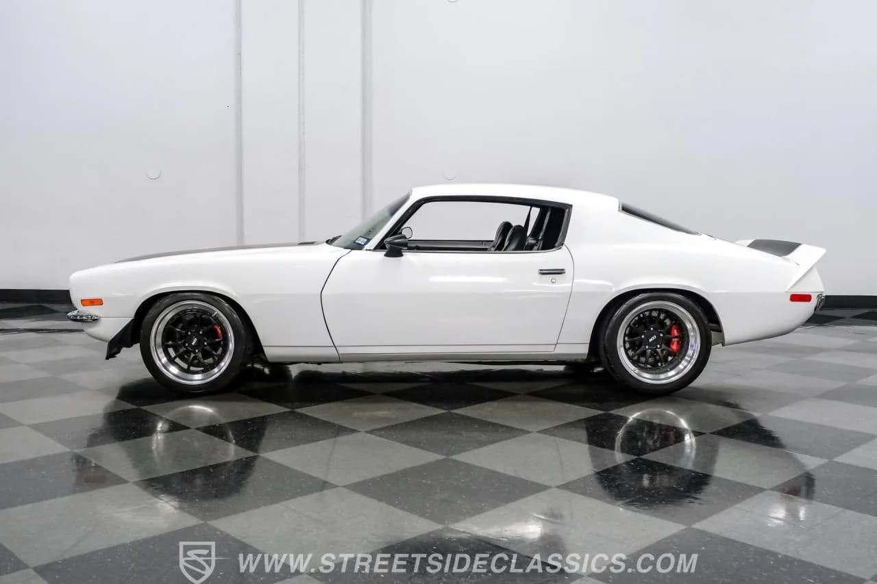 1970 Chevrolet Camaro Restomod Pro Touring - Thumbnail 2