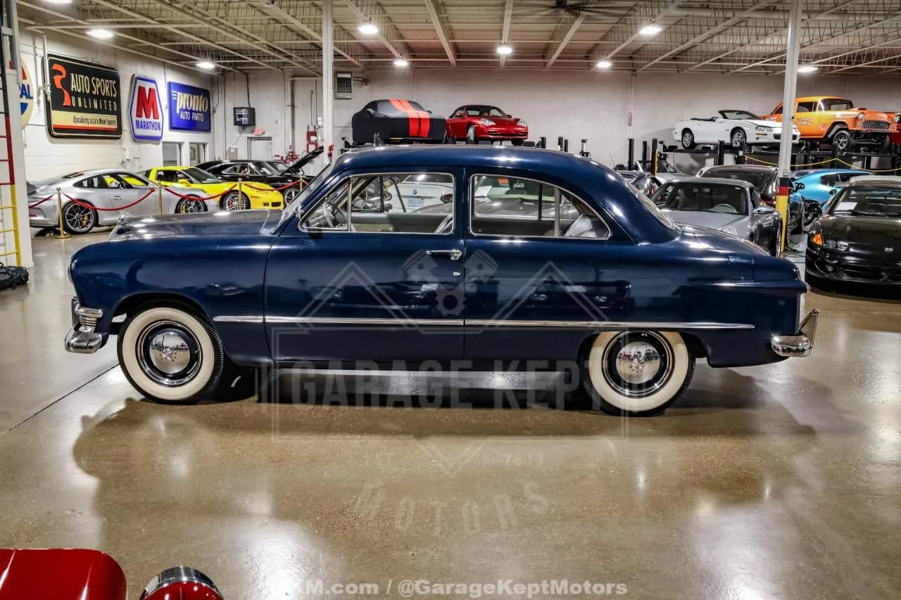 1950 Ford Custom - Thumbnail 5