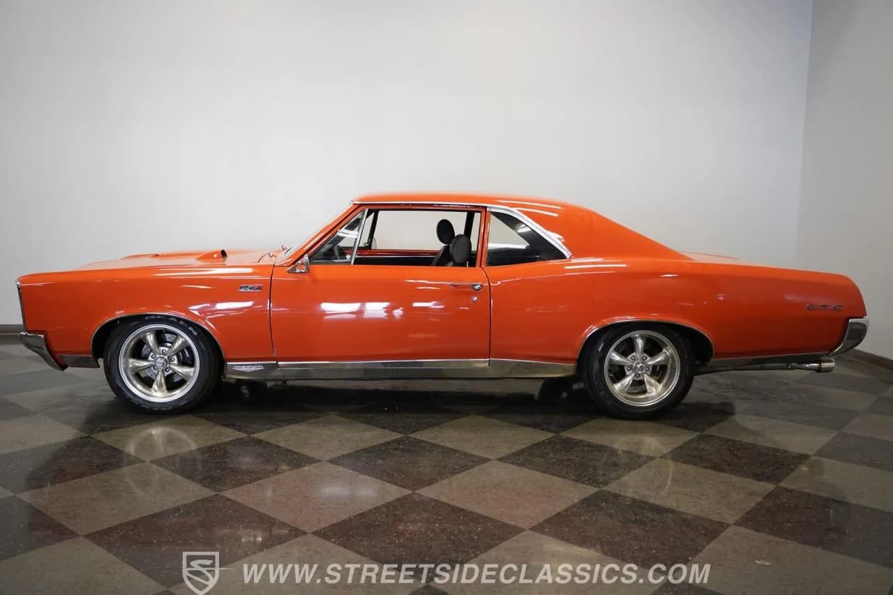 1967 Pontiac GTO Twin Turbo LS7 restomod - Thumbnail 8