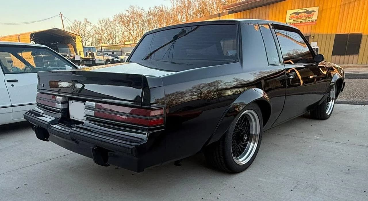 1987 Buick GNX 461 - Thumbnail 8