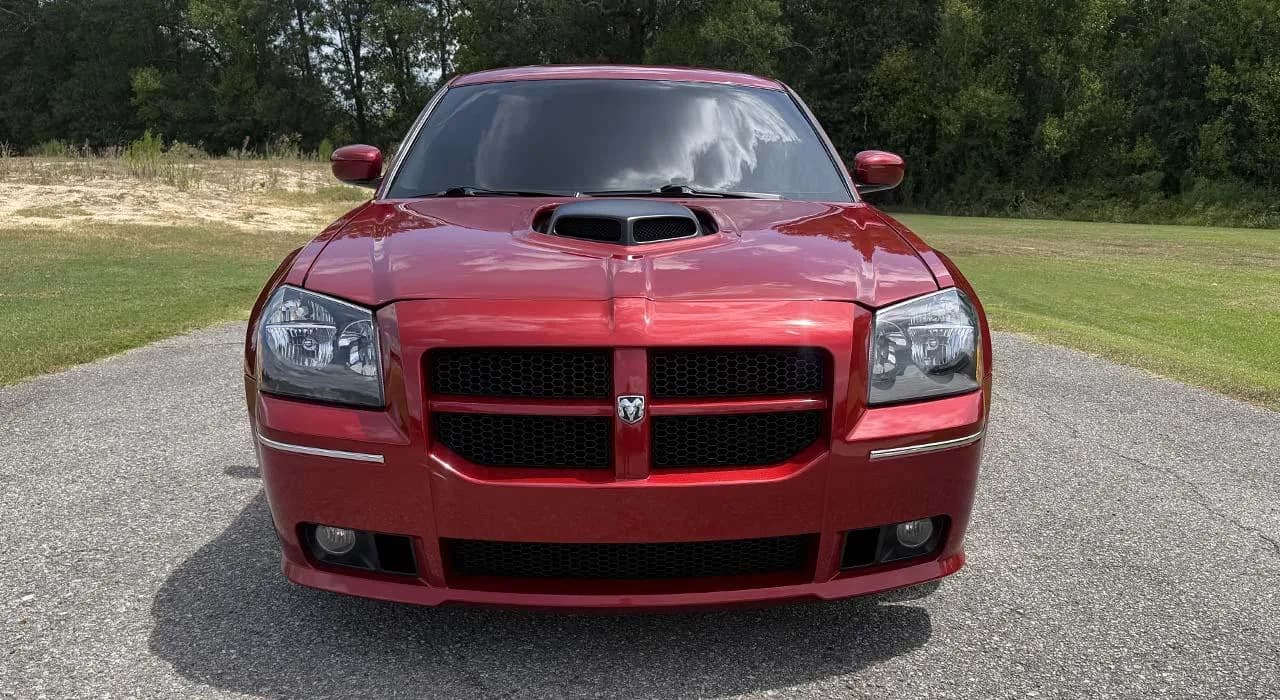 2006 Dodge MAGNUM SRT8 - Thumbnail 5