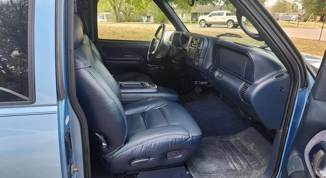 1997 Chevrolet Silverado - Thumbnail 5