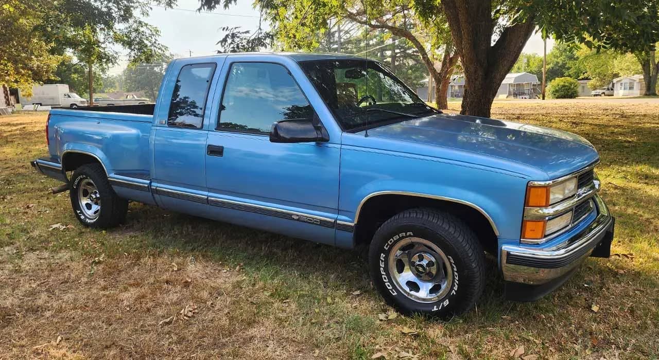 1997 Chevrolet Silverado - Thumbnail 2