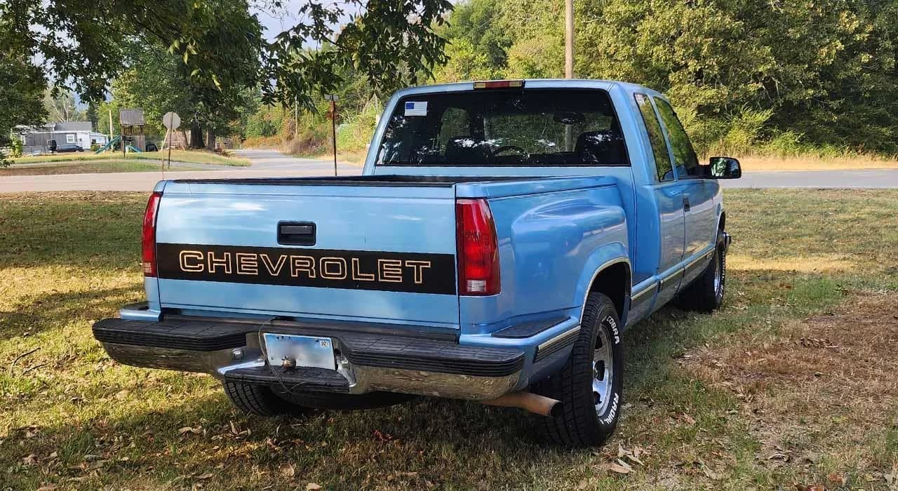 1997 Chevrolet Silverado - Thumbnail 3