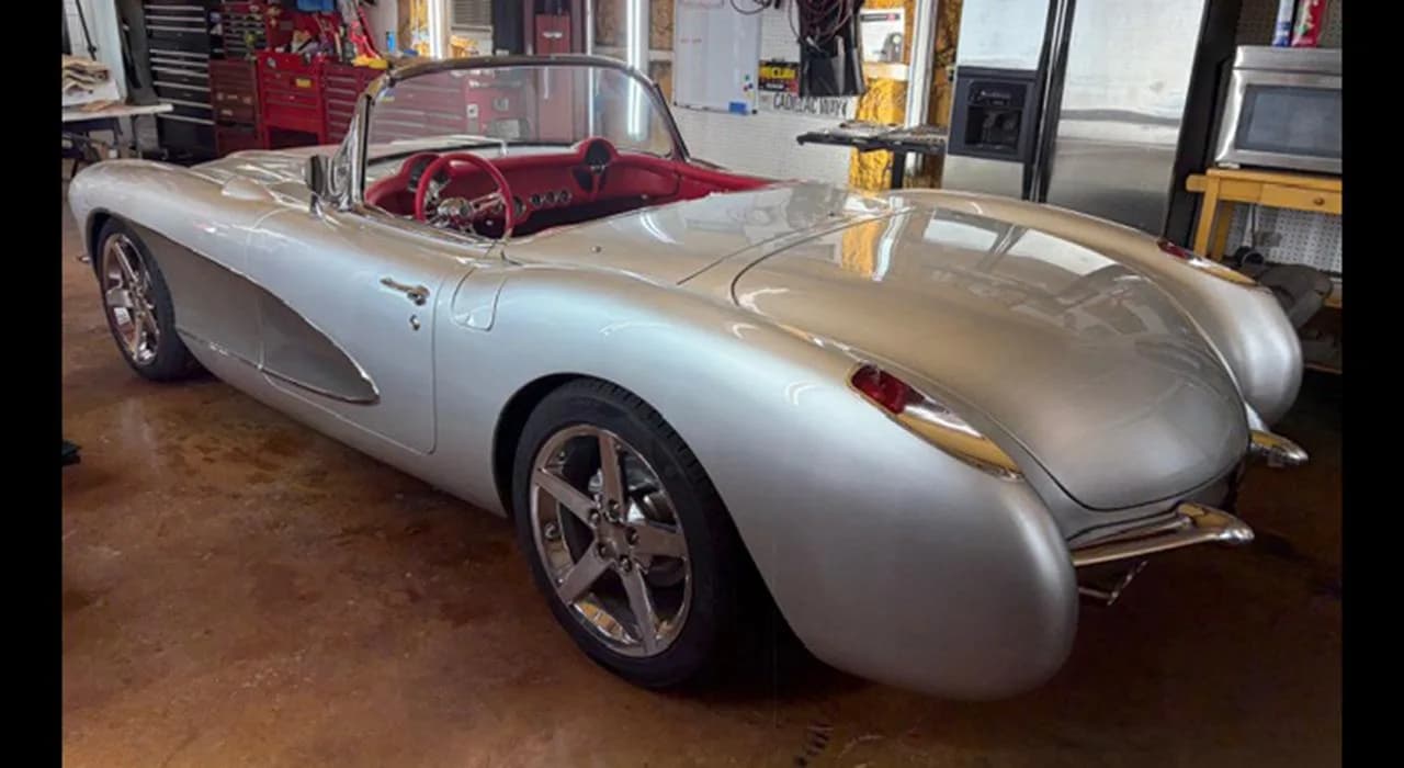 1956 Chevrolet CORVETTE RESTOMOD2D - Thumbnail 4