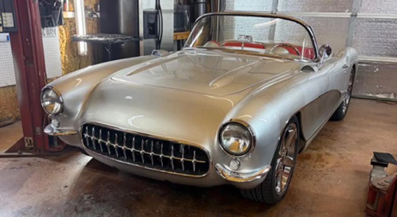 1956 Chevrolet CORVETTE RESTOMOD2D - Thumbnail 2
