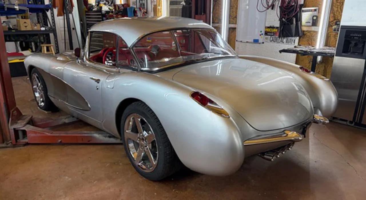 1956 Chevrolet CORVETTE RESTOMOD2D - Thumbnail 3