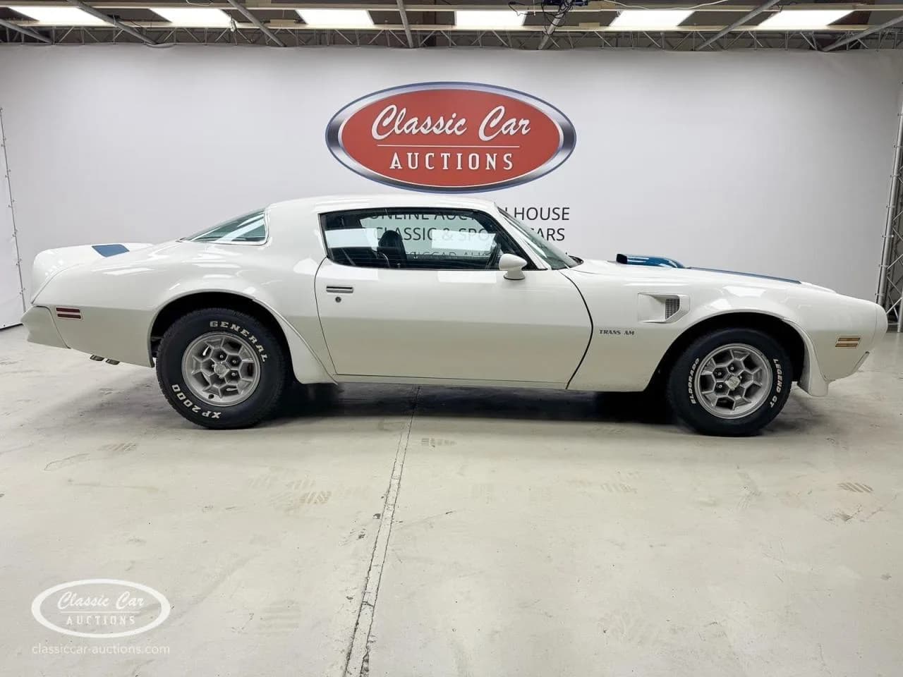 1977 Pontiac Firebird - Thumbnail 6