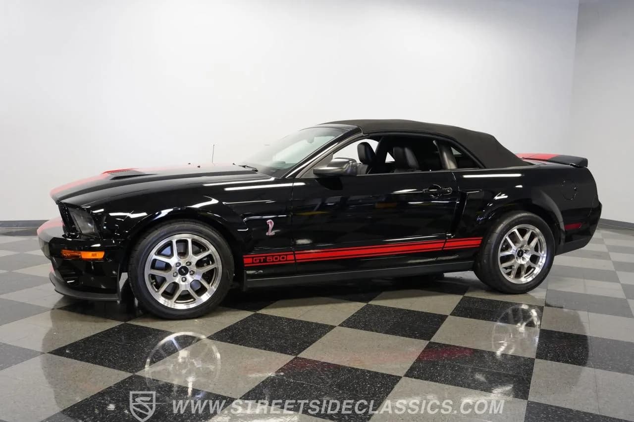 2009 Ford Mustang Shelby GT500 Convertible - Thumbnail 7