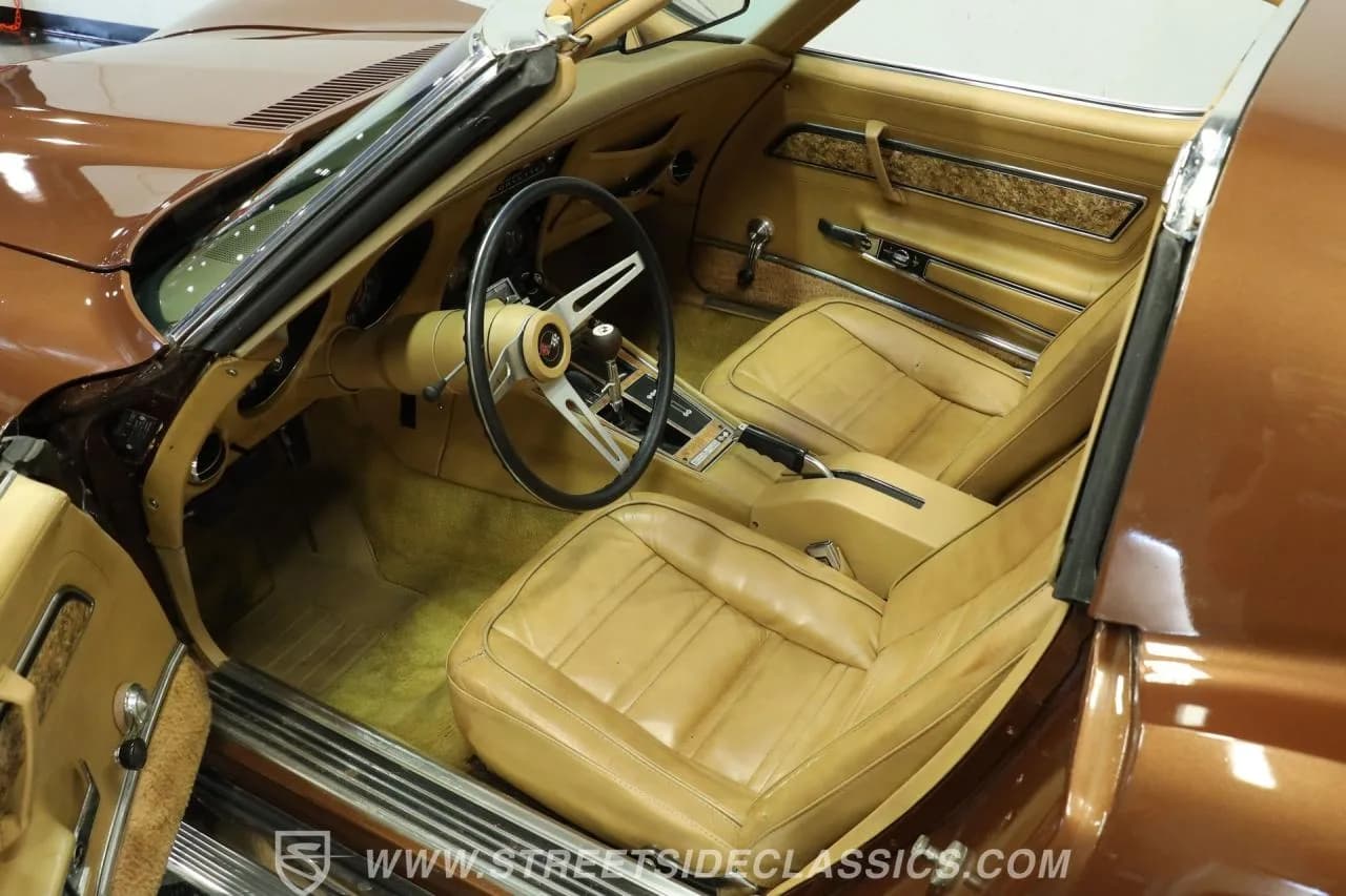 1974 Chevrolet Corvette - Thumbnail 4