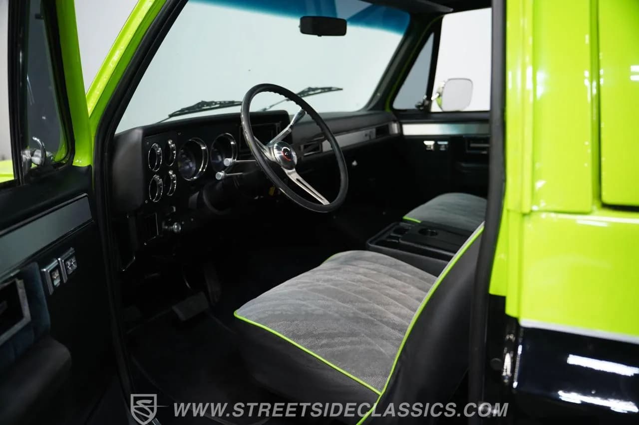 1982 Chevrolet Blazer Silverado - Thumbnail 4