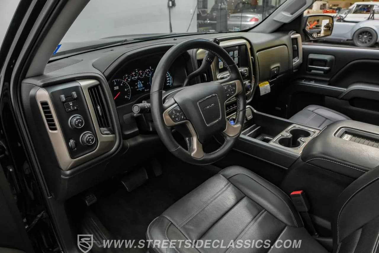2017 GMC Sierra 1500 Denali Pro Touring - Thumbnail 4