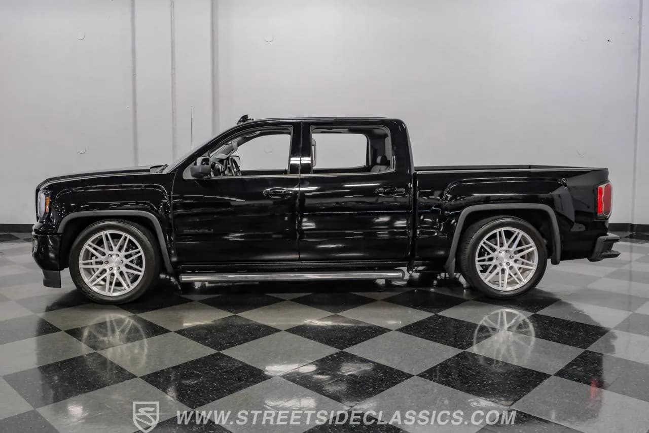 2017 GMC Sierra 1500 Denali Pro Touring - Thumbnail 7