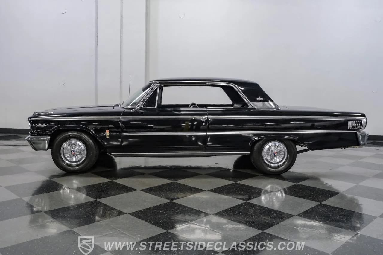 1963 Ford Galaxie 500 XL - Thumbnail 2