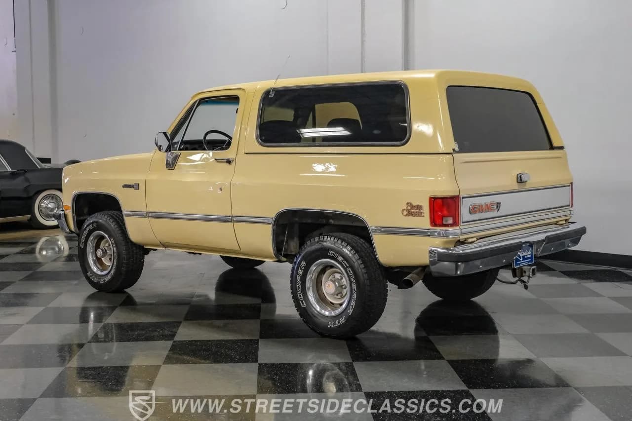 1985 GMC Jimmy Sierra Classic 4x4 - Thumbnail 8