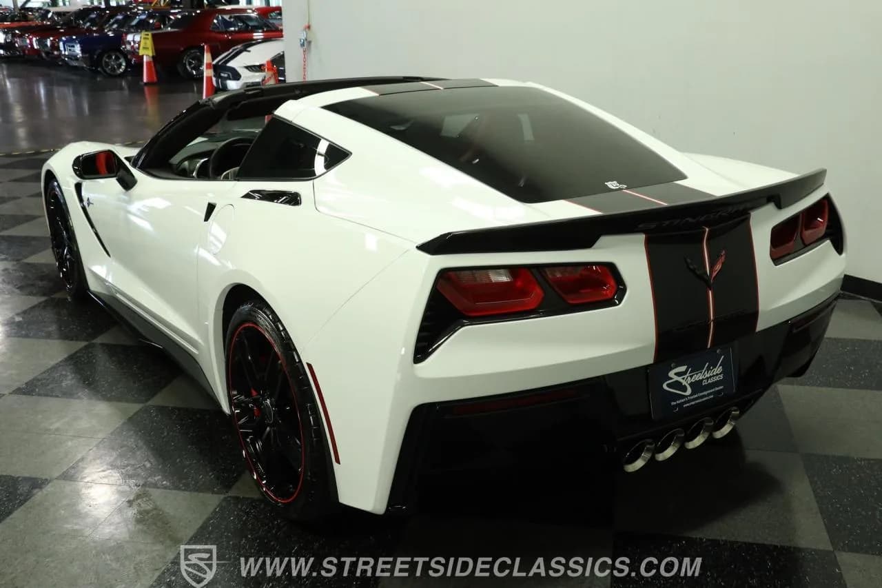 2015 Chevrolet Corvette Stingray 2LT Z51 - Thumbnail 8