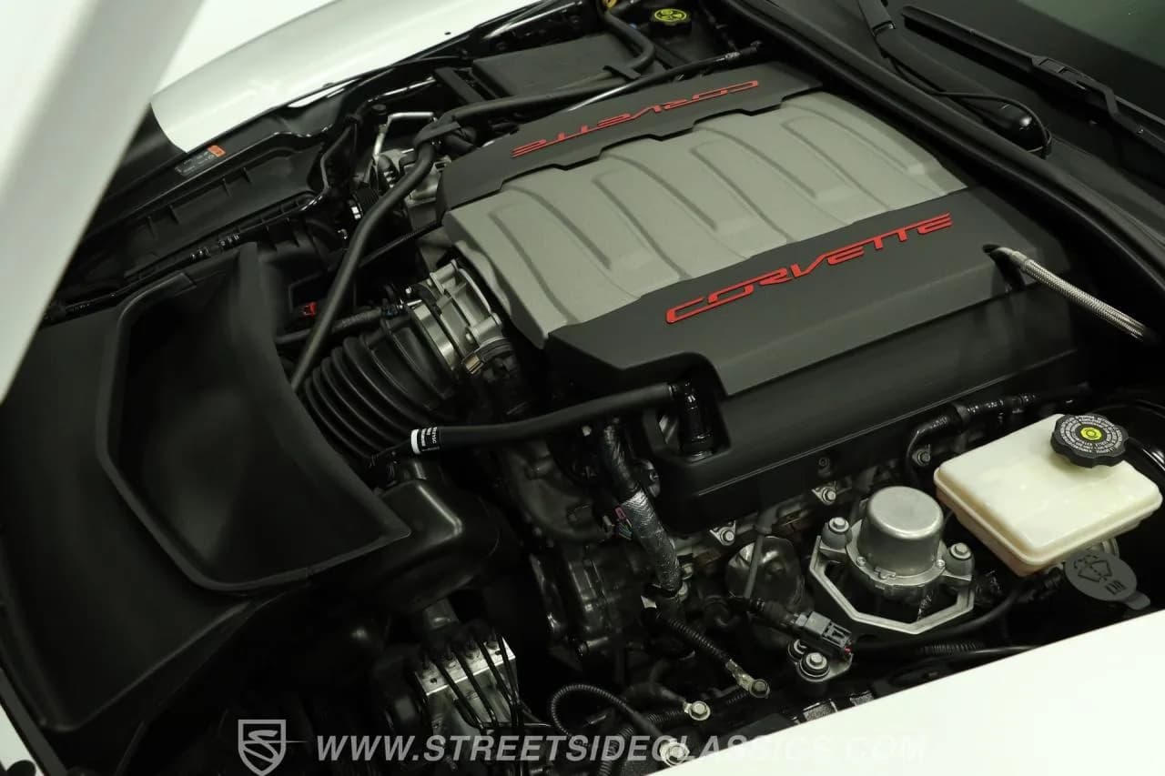 2015 Chevrolet Corvette Stingray 2LT Z51 - Thumbnail 3