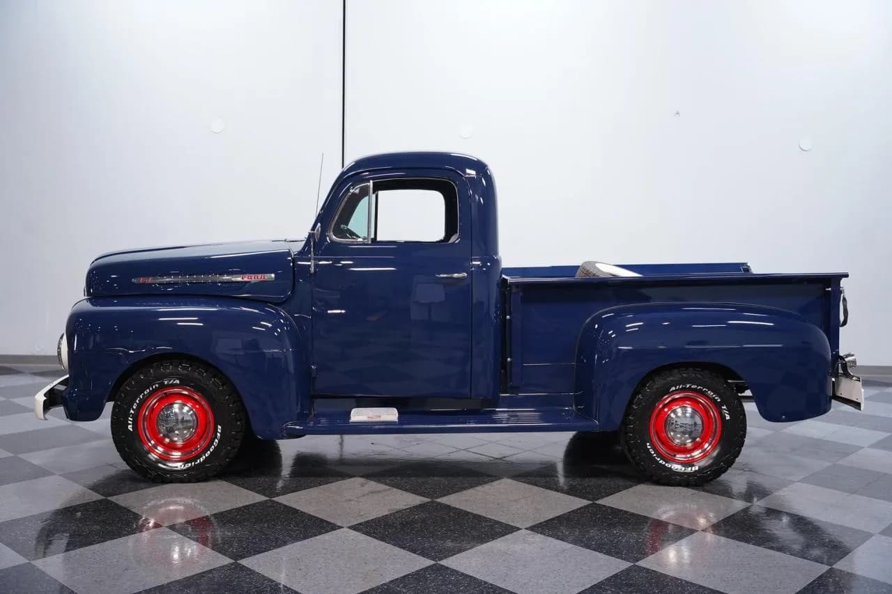 1952 Ford F-1 - Thumbnail 2