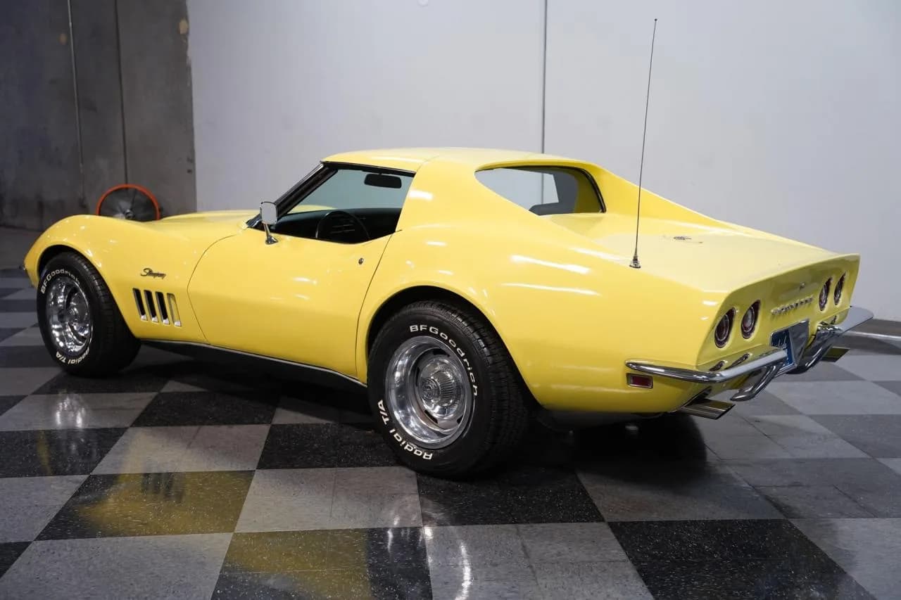 1969 Chevrolet Corvette - Thumbnail 7