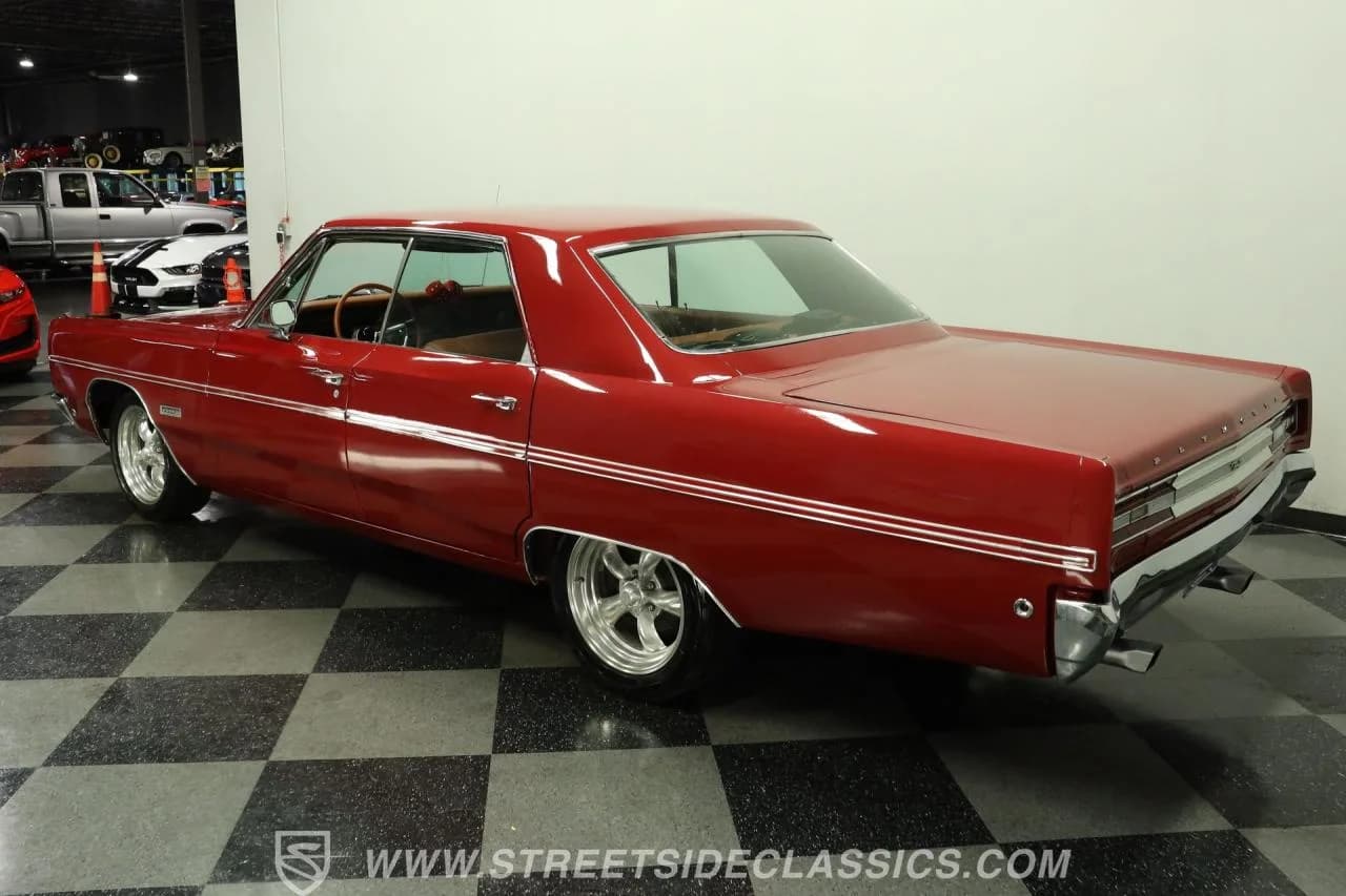 1968 Plymouth Fury III - Thumbnail 7