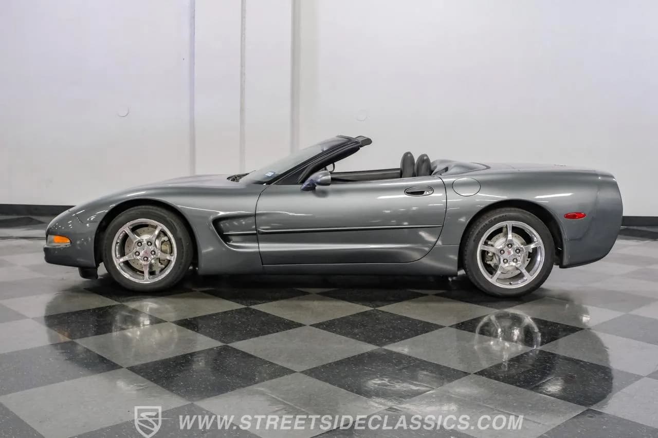 2003 Chevrolet Corvette Convertible - Thumbnail 7