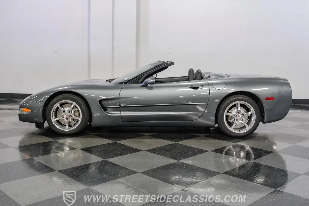 2003 Chevrolet Corvette Convertible - Thumbnail 2