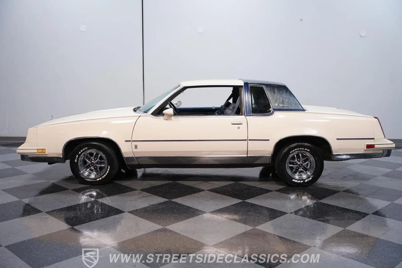 1984 Oldsmobile Cutlass Supreme Brougham
